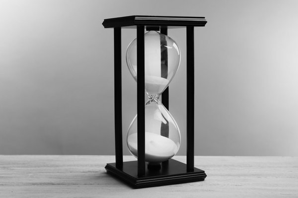 Sabliers déco vintage ou contemporains : quel style choisir pour votre intérieur ?