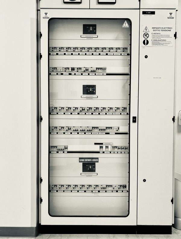 Tableau hager 3 rangées : votre choix pour une installation fiable